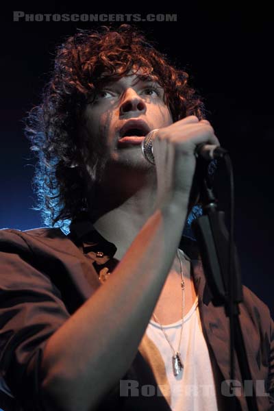 JULIAN PERRETTA - 2010-10-20 - PARIS - L'Alhambra - 